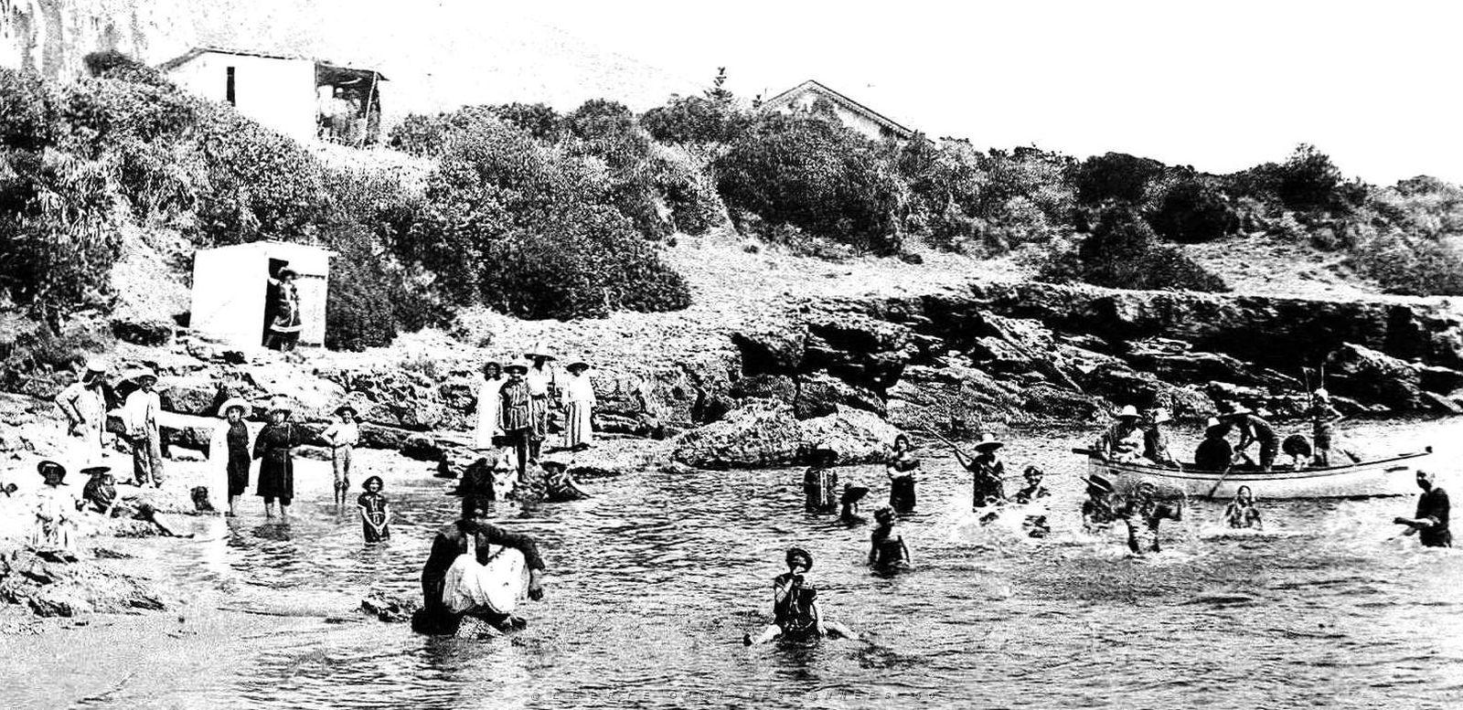 1501- Chenoua -Plage2 - Baigneurs.jpg